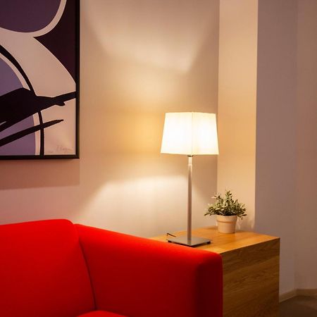 Hotel Dimorae Rooms And Suites - Apartments Чивитанова-Марке Экстерьер фото
