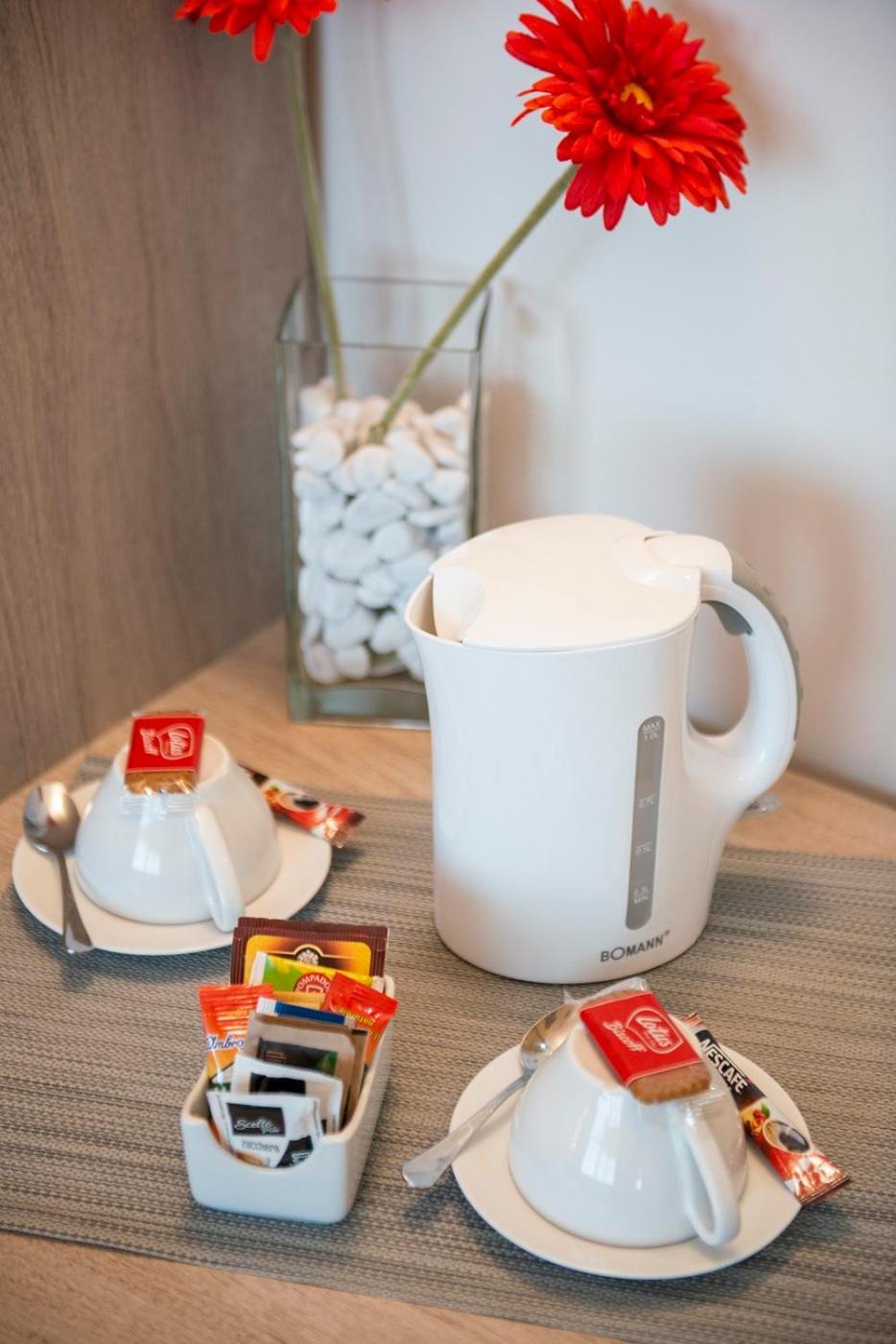 Hotel Dimorae Rooms And Suites - Apartments Чивитанова-Марке Номер фото