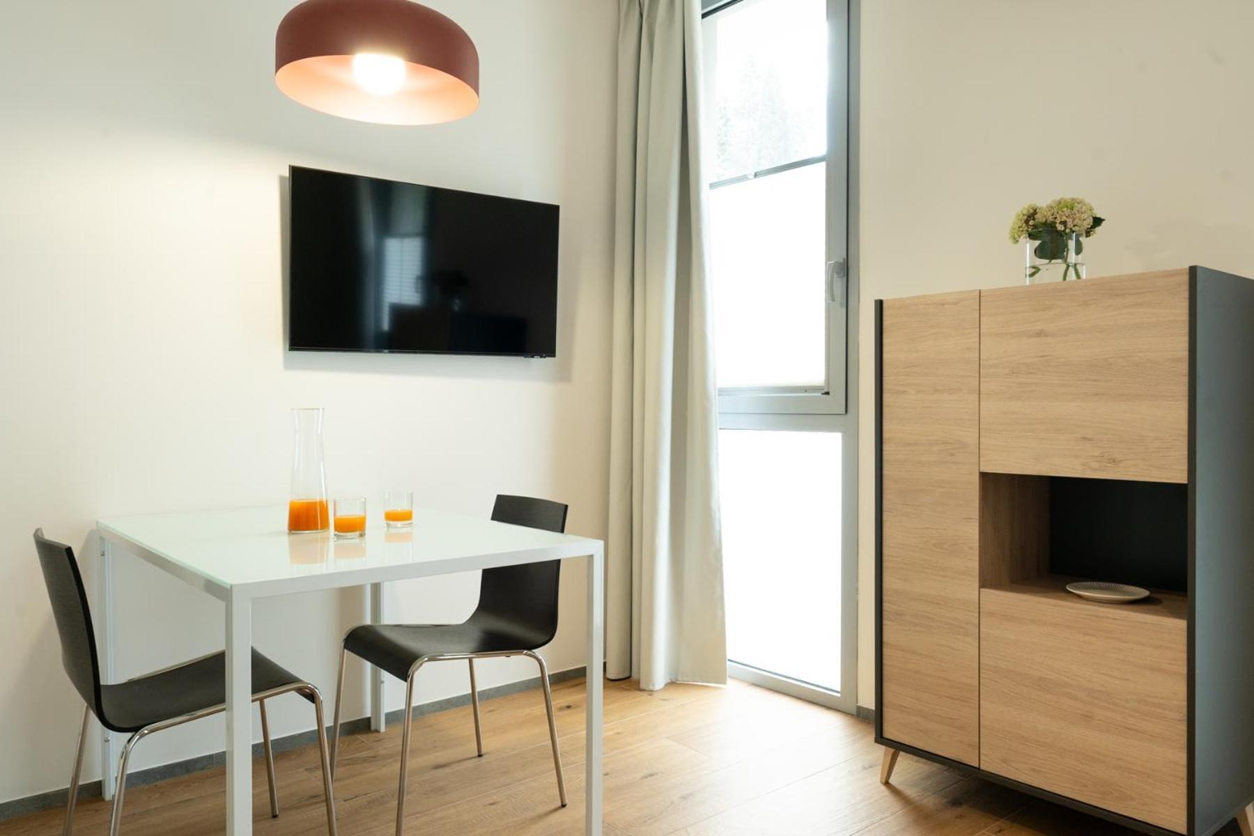 Hotel Dimorae Rooms And Suites - Apartments Чивитанова-Марке Экстерьер фото