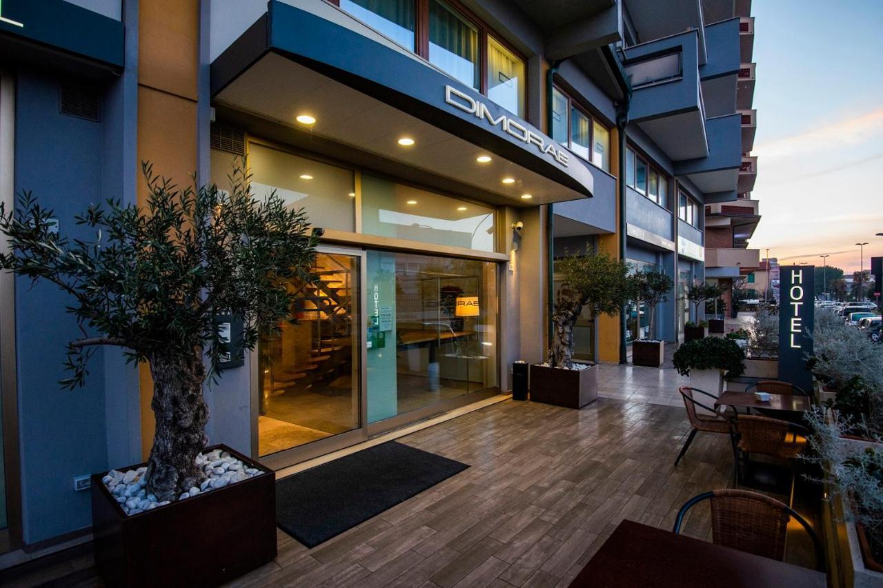 Hotel Dimorae Rooms And Suites - Apartments Чивитанова-Марке Экстерьер фото
