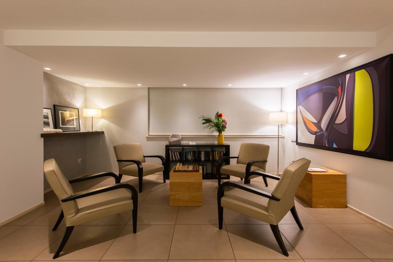 Hotel Dimorae Rooms And Suites - Apartments Чивитанова-Марке Экстерьер фото